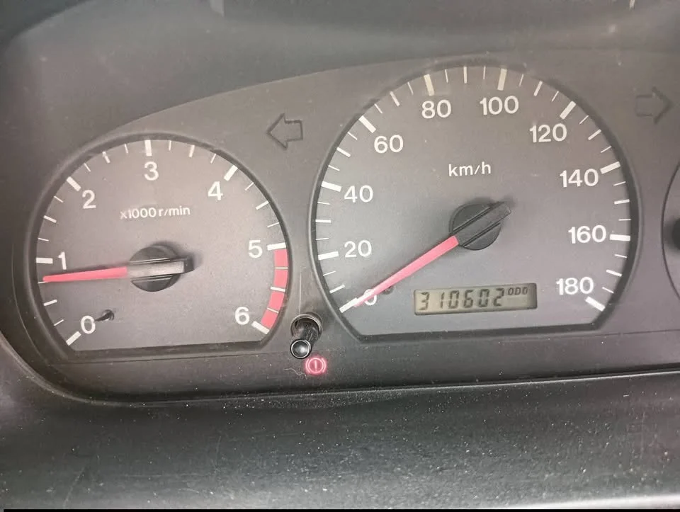 2002 Mazda 2500 Fighter V 2