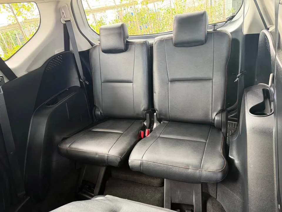 2016 Toyota Sienta II 2