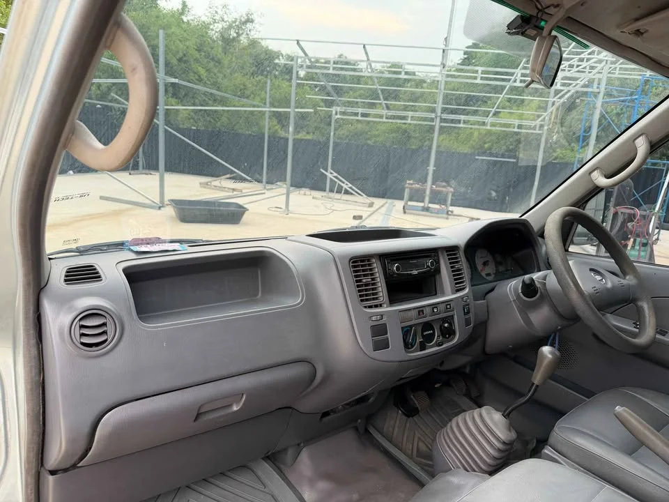 2005 Nissan Urvan V (E25) 2