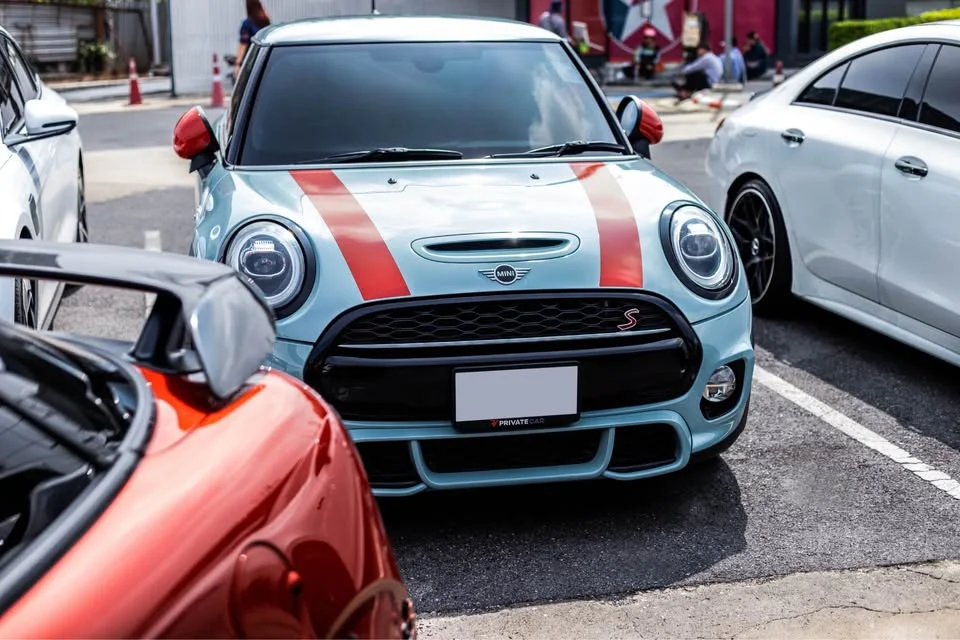 2019 Mini Hatch  III 2