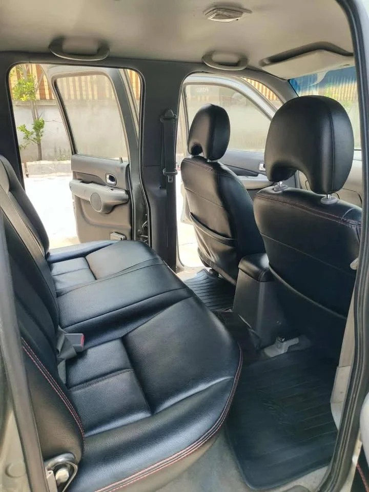 2004 Mazda 2500 Fighter V 3