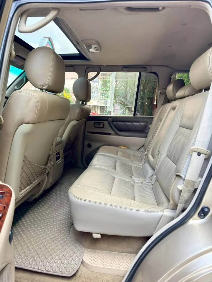 1999 Toyota Land Cruiser J100 2