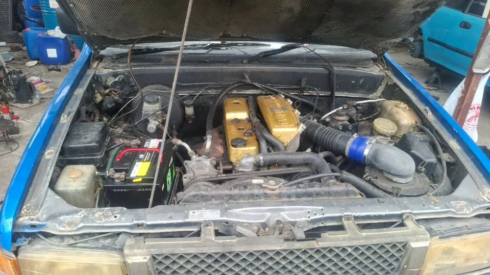 1991 Isuzu TFR III 2