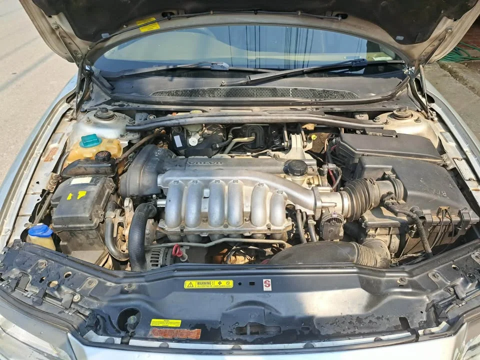 2002 Mazda 2500 Fighter V 3
