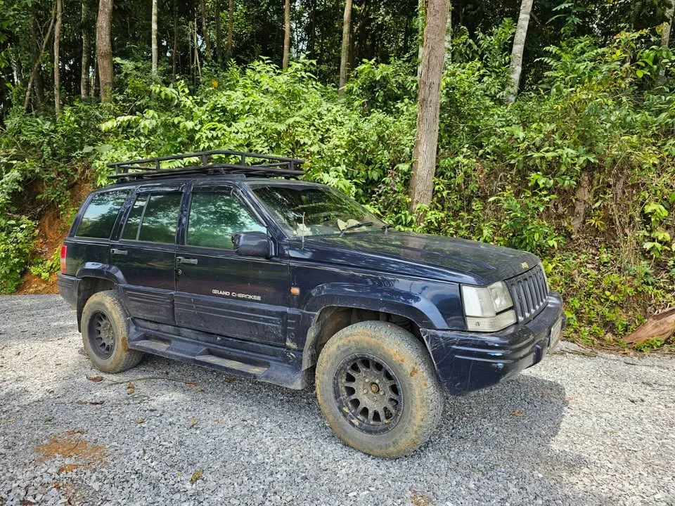 1997 Jeep Grand Cherokee ZJ 3