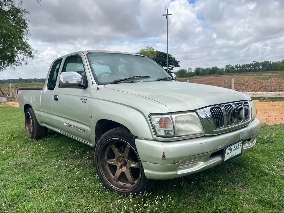 2003 Toyota Hilux Tiger VI 2