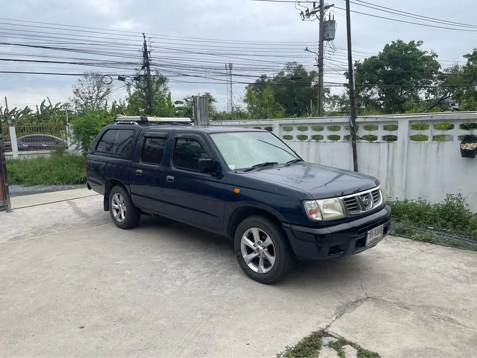 2001 Nissan Frontier I 2