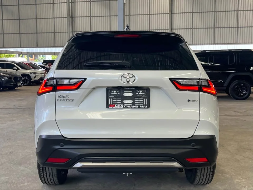 2024 Toyota Yaris Cross AC200 2