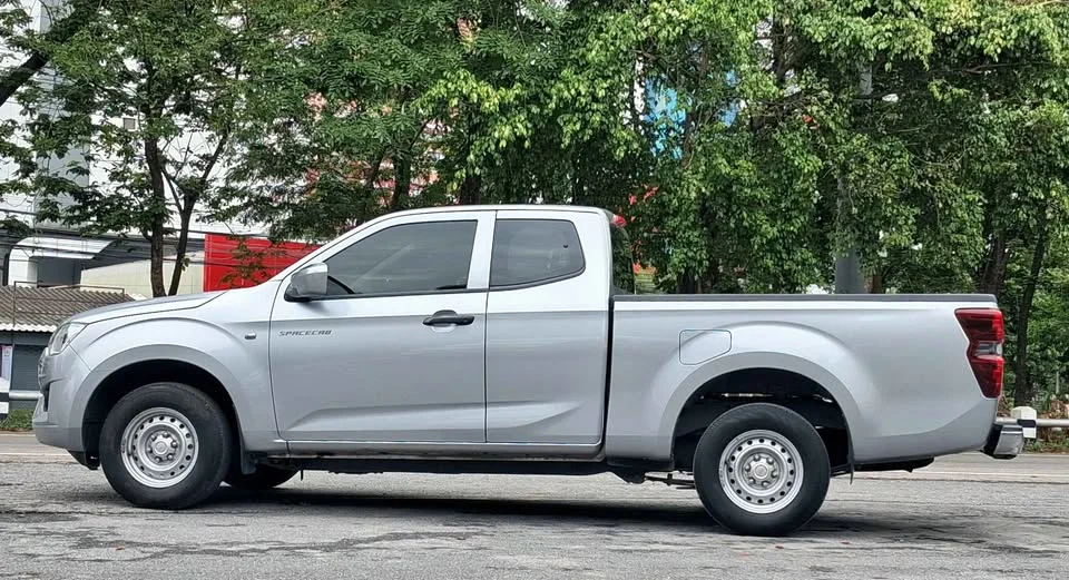 2021 Isuzu D-Max III (RG) 3