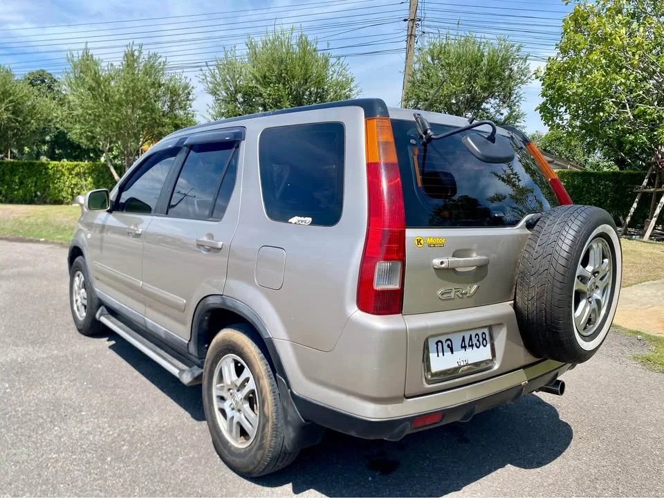 2003 Honda CR-V II 3