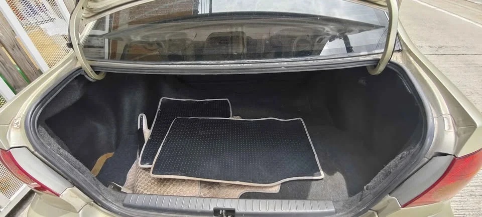 2001 Toyota Corolla Altis IX (E120) 3