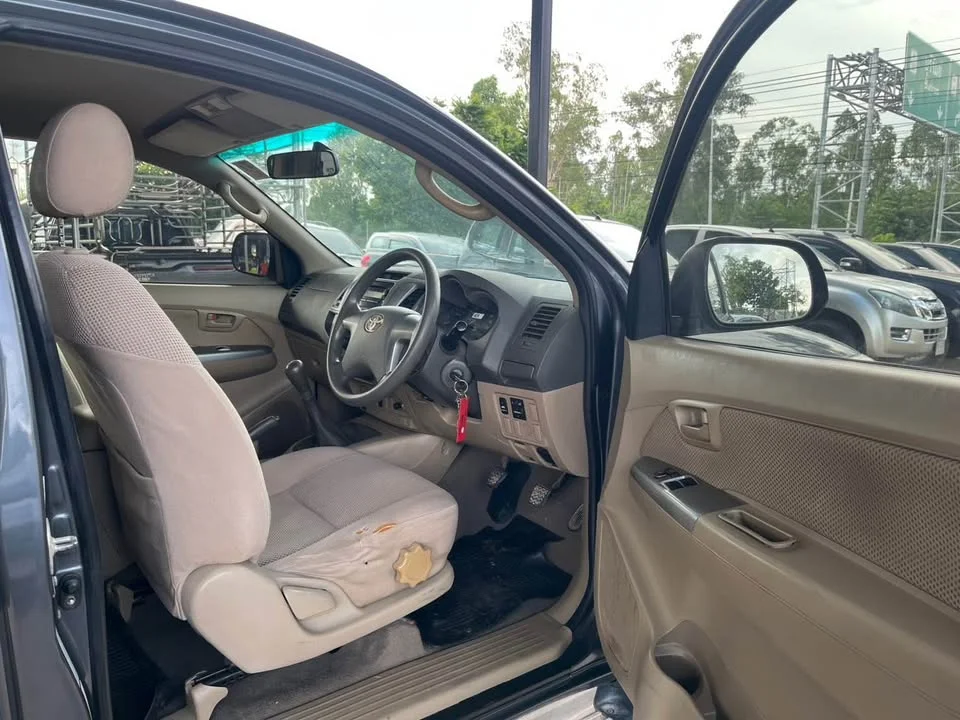 2012 Toyota Hilux VII 3
