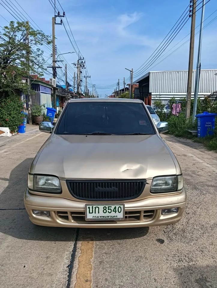 2001 Isuzu Faster Dragon Eyes III 2