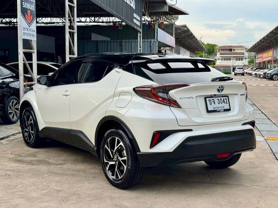 2020 Toyota C-HR I 3