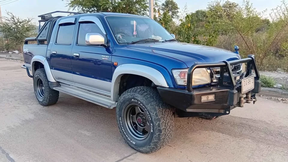 2002 Toyota Hilux Tiger VI 3