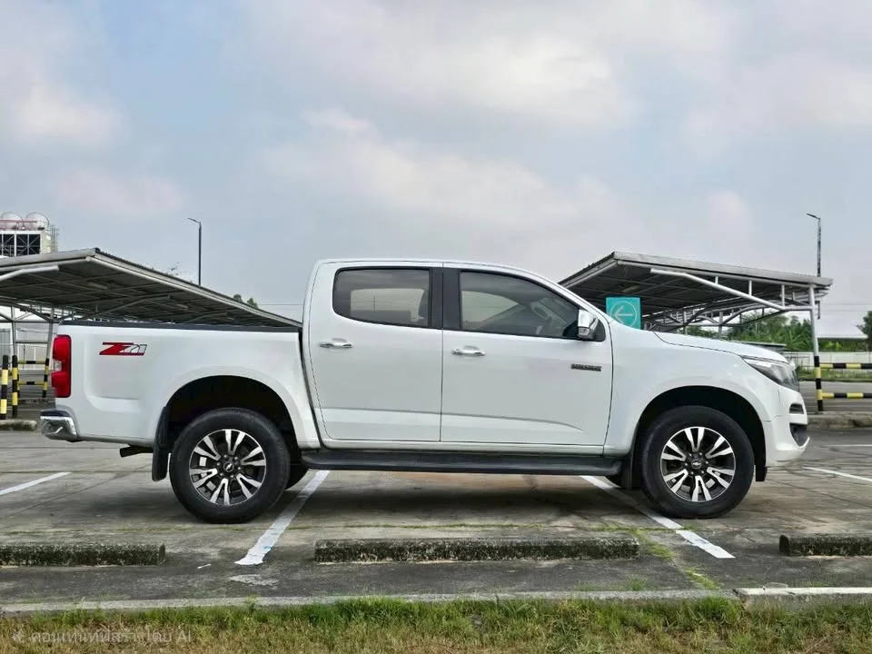 2017 Chevrolet Colorado II 3