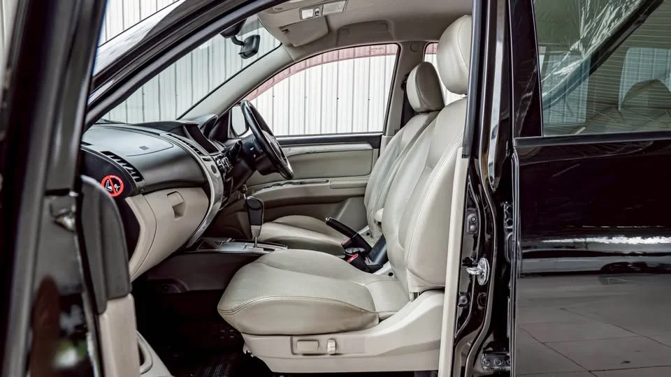 2011 Mitsubishi Pajero Sport II 3