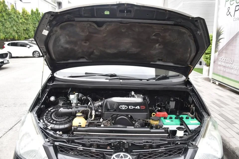 2008 Toyota Innova I 3
