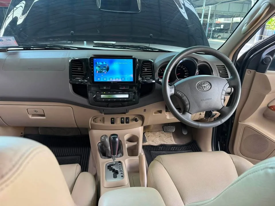 2008 Toyota Fortuner I 3