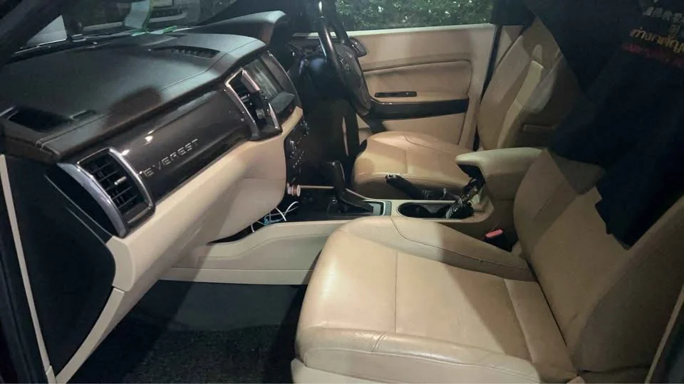 2017 Ford Everest II 3