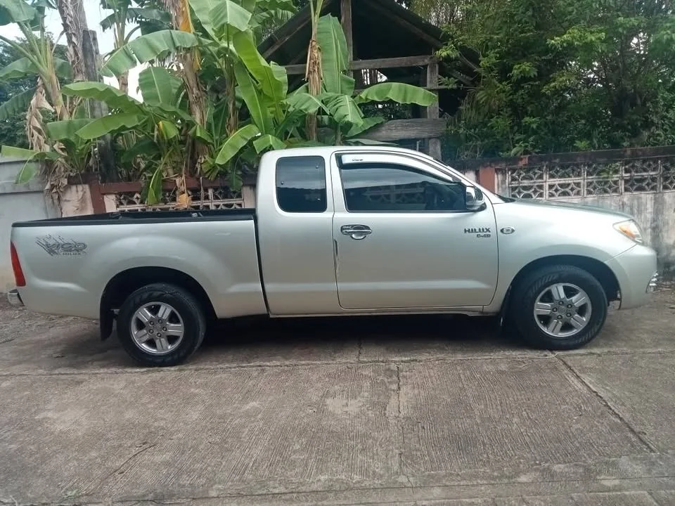 2006 Toyota Hilux VII 3