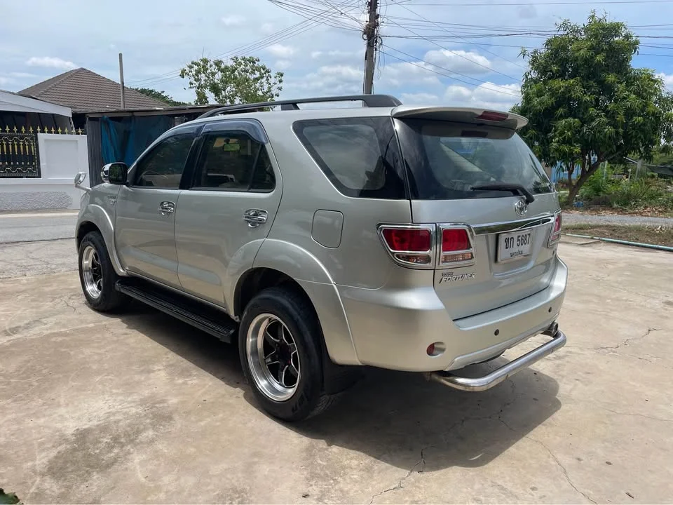 2005 Toyota Fortuner I 2