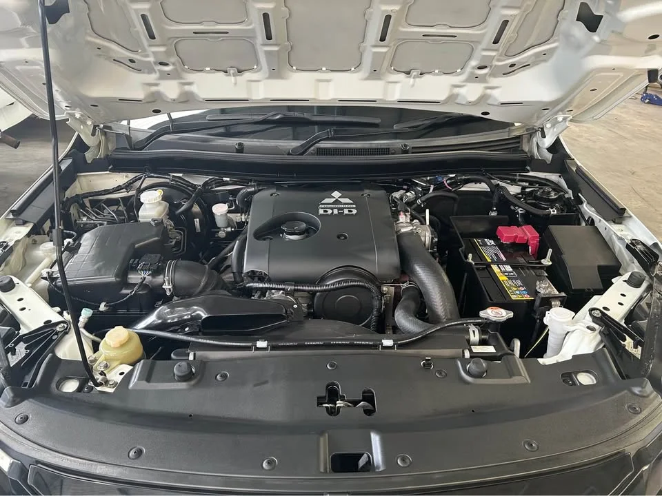 2023 Mitsubishi Triton V 2