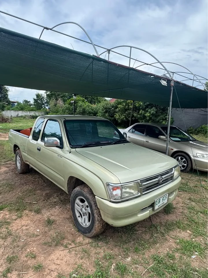 2000 Toyota Hilux Tiger VI 3