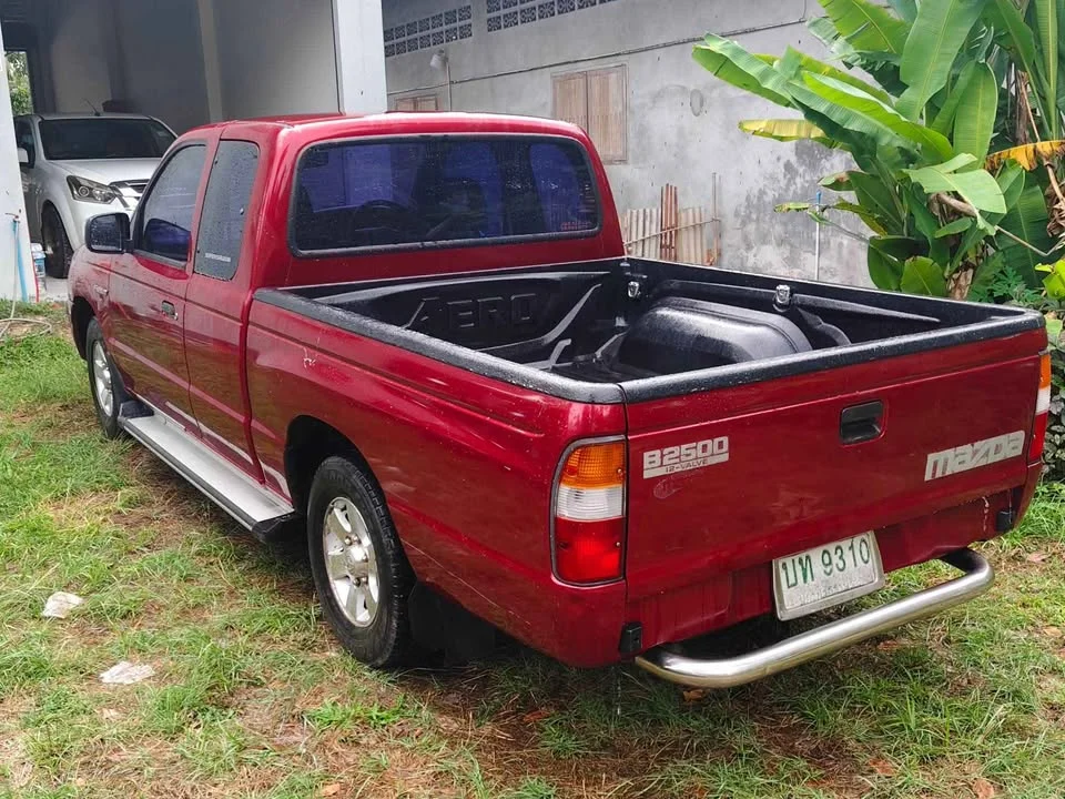 1999 Mazda 2500 Fighter V 3
