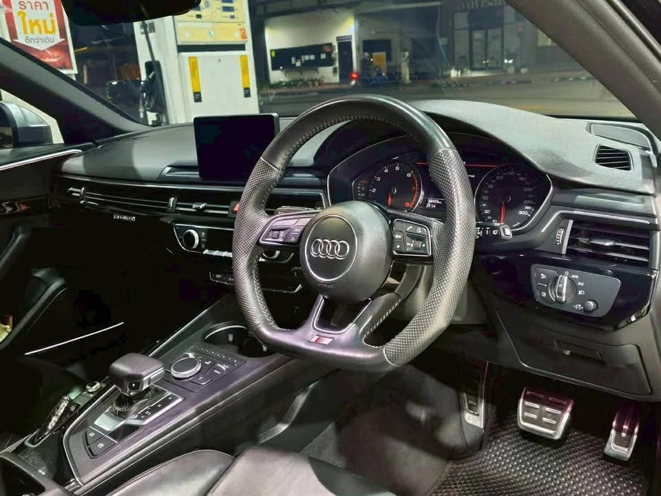2018 Audi A4 B9 (8W) 2