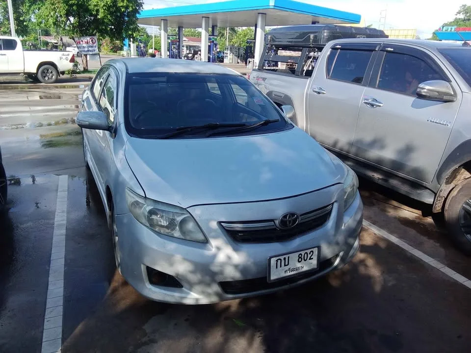 2010 Toyota Corolla Altis X (E140) 2