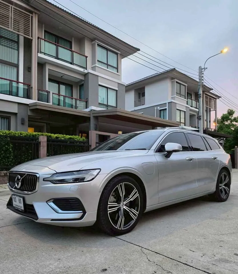 2021 Volvo V60 II 2
