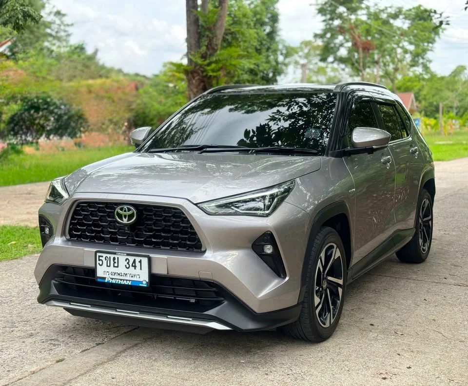 2023 Toyota Yaris Cross AC200 3