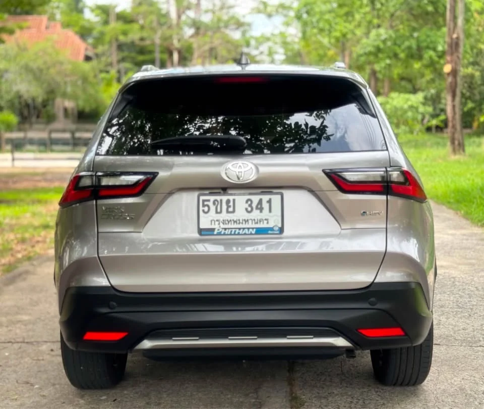 2023 Toyota Yaris Cross AC200 2