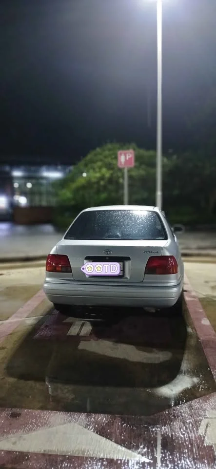 Toyota Corolla Altis VIII (E110) 2