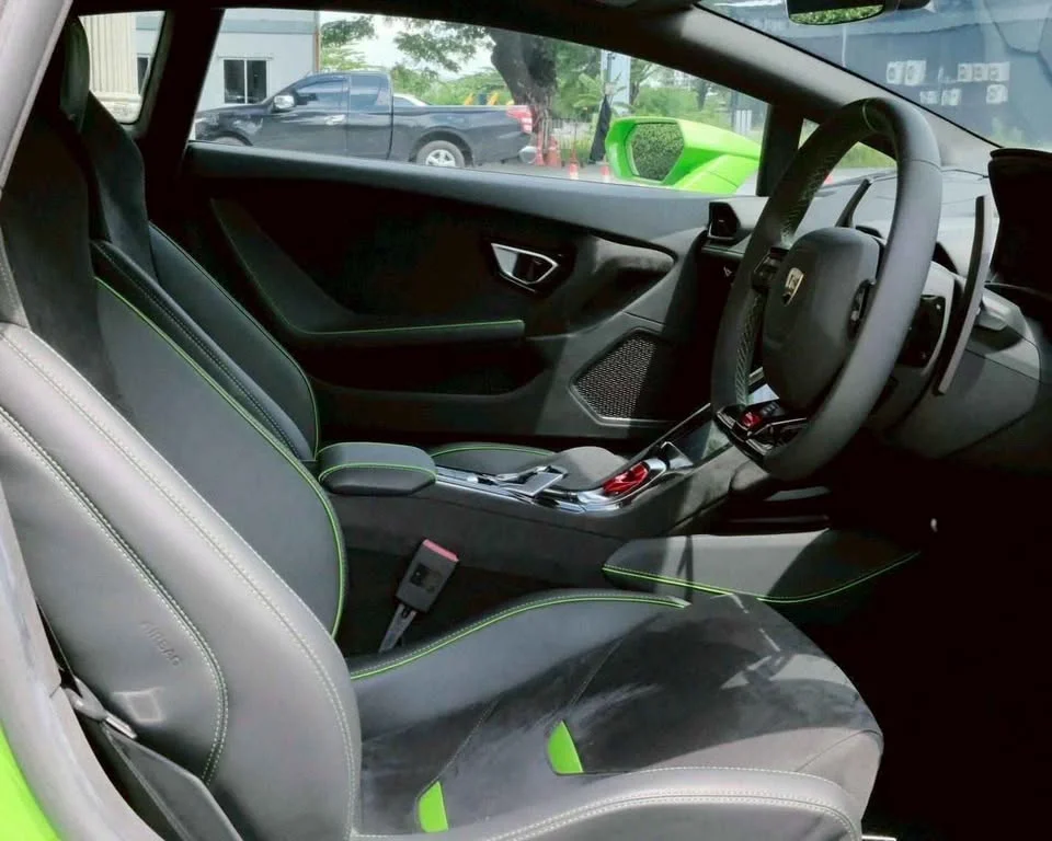 2024 Lamborghini Huracan 2