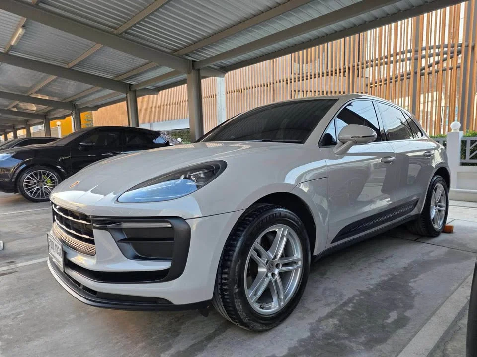 2023 Porsche Macan I 3