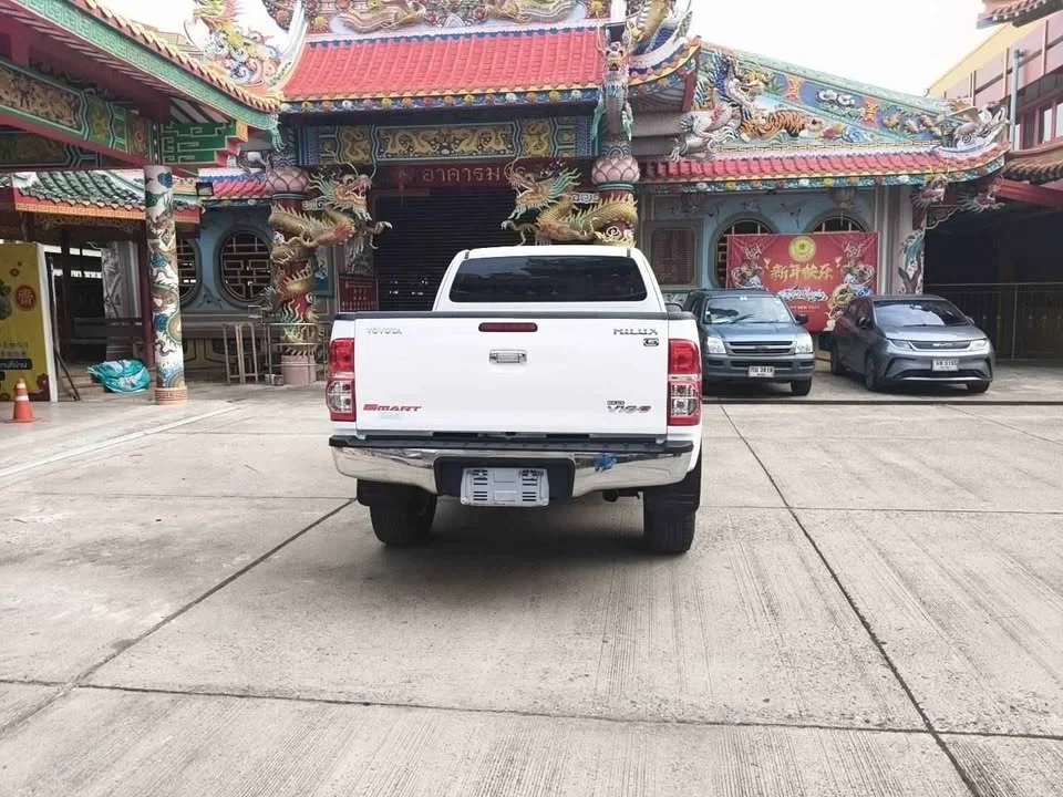 2011 Toyota Hilux VII 2