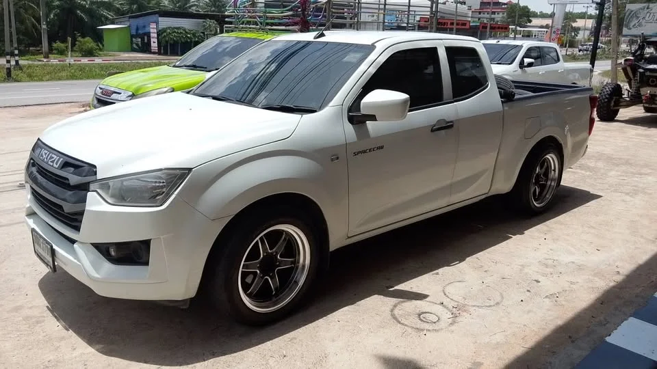 2022 Isuzu D-Max III (RG) 3