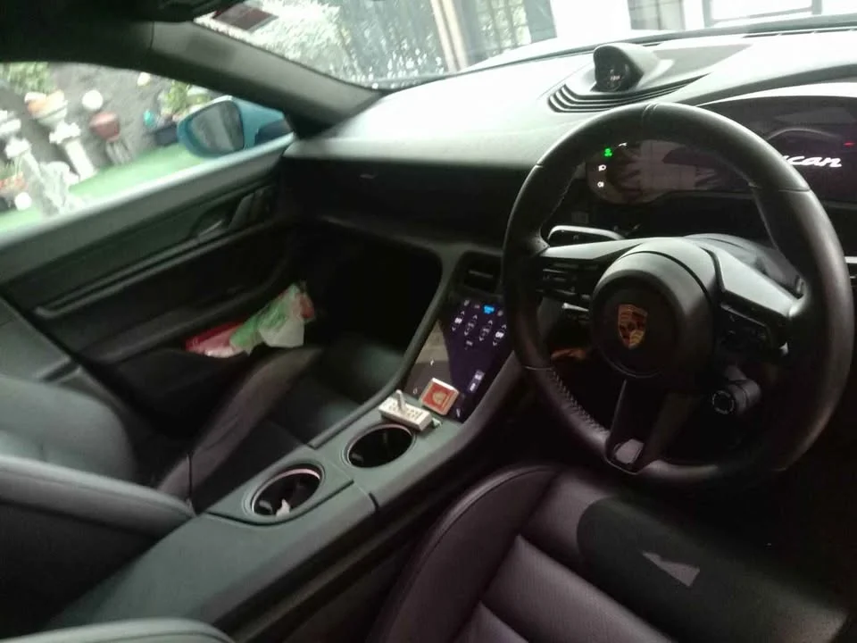 2023 Porsche Taycan 9J1 3