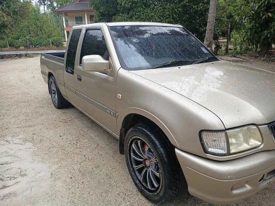 2001 Isuzu Faster Dragon Eyes III 2