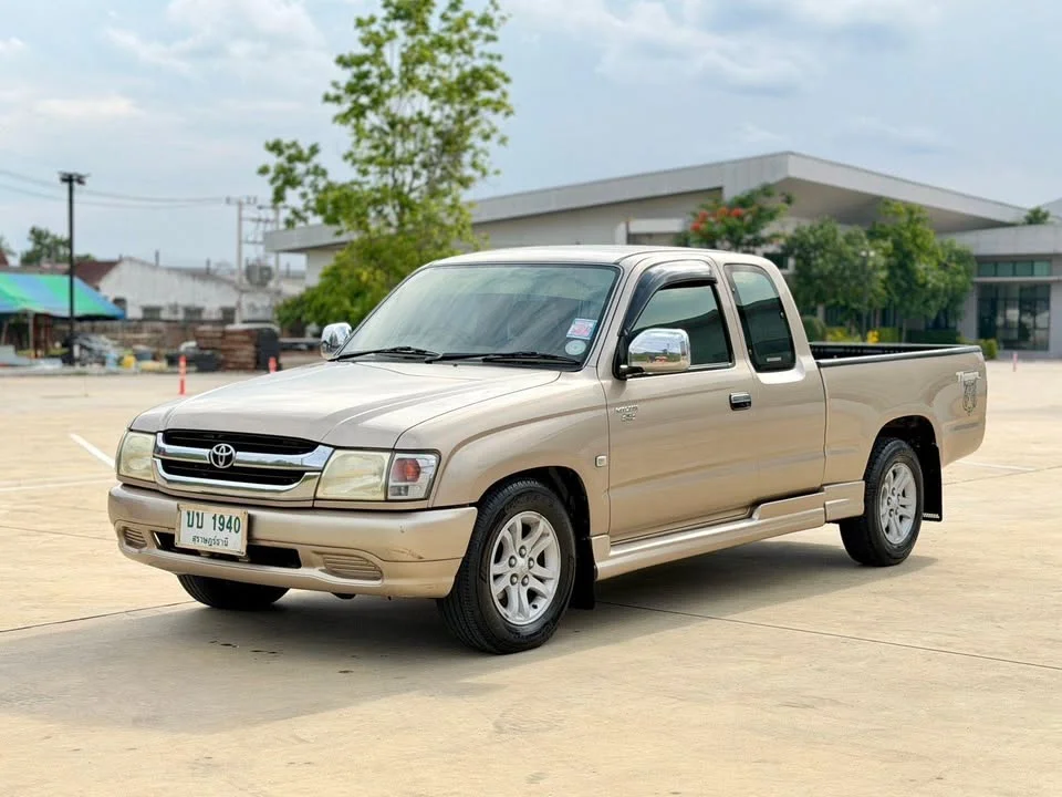 2003 Toyota Hilux Tiger VI 3