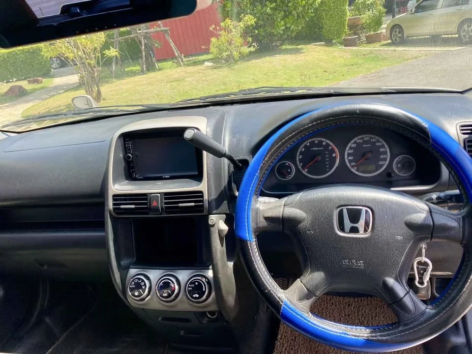 2002 Honda CR-V II 3
