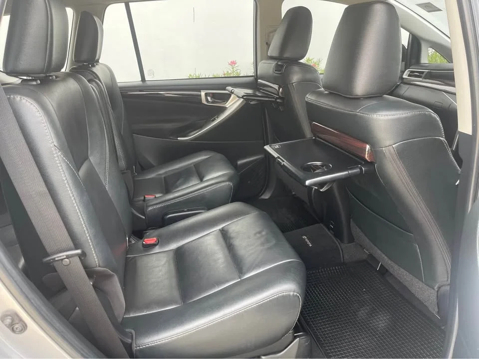 2021 Toyota Innova II 2