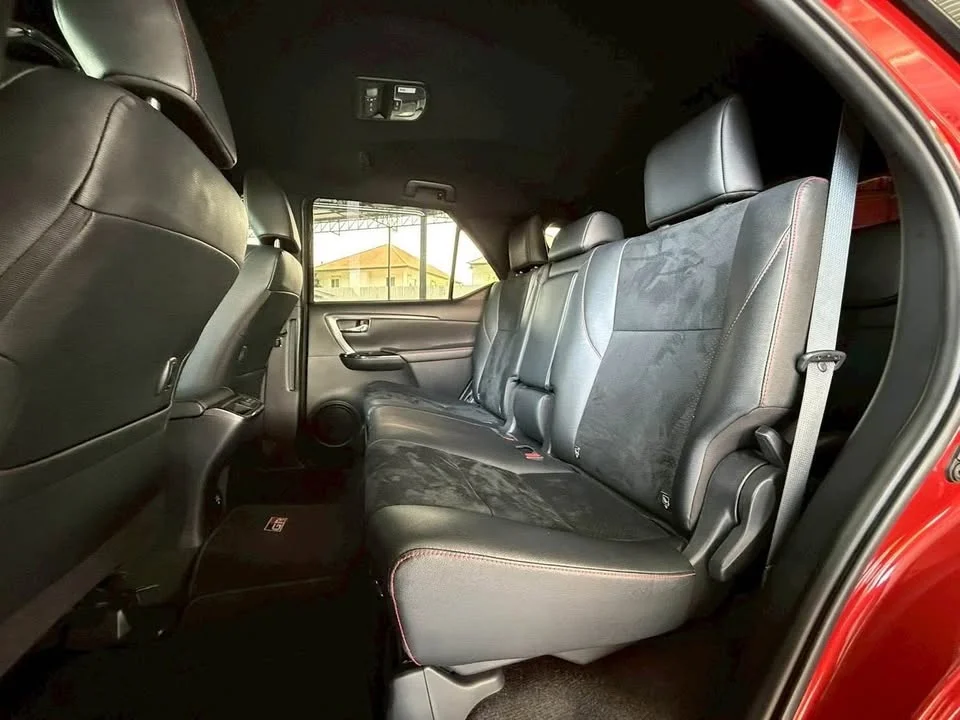 2024 Toyota Fortuner II 2