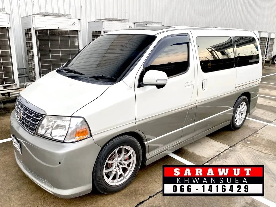 2001 Toyota Granvia H100 3