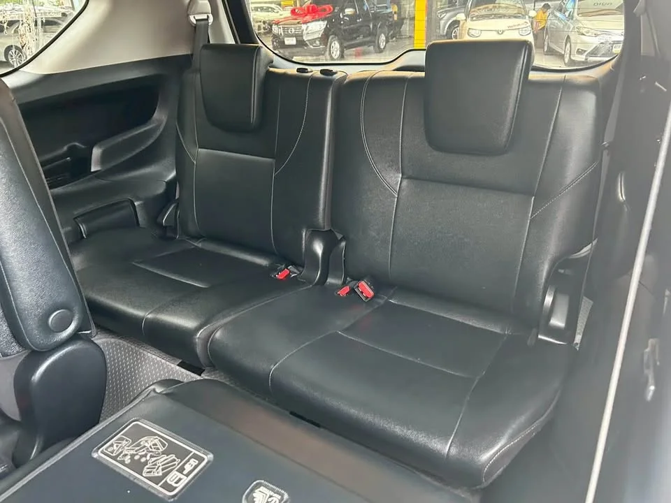 2017 Toyota Innova II 2
