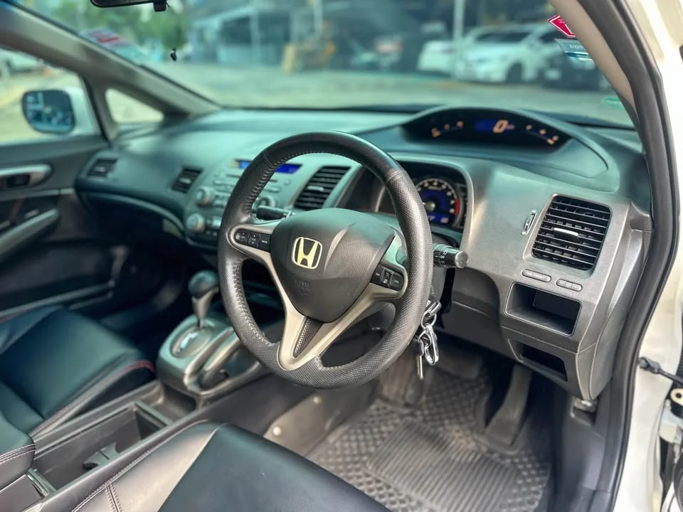 2011 Honda Civic VIII 2