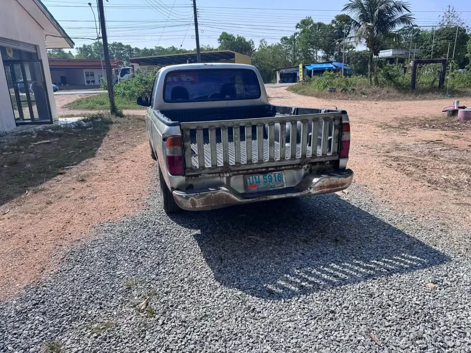 2005 Ford Ranger I 3