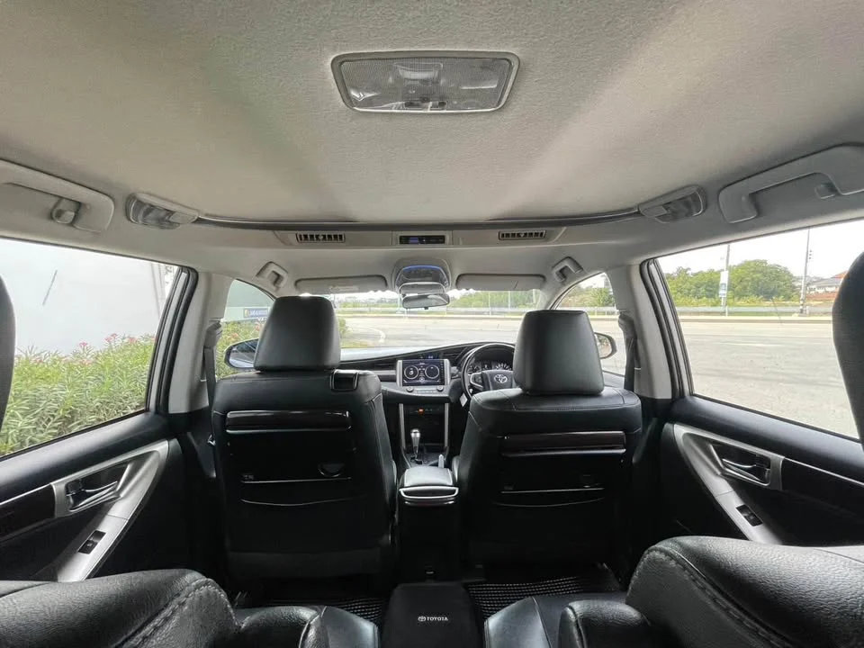 2021 Toyota Innova II 2